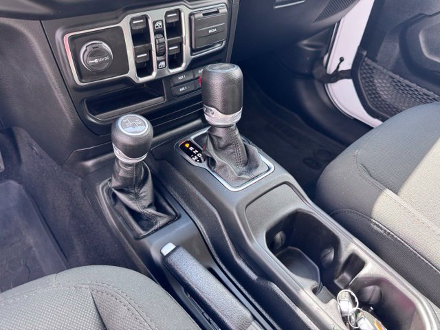 Used 2023 Jeep Wrangler Unlimited w/ Cold Weather Group AWD/4WD image 29
