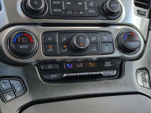 Used 2020 Chevrolet Suburban Premier AWD/4WD image 8