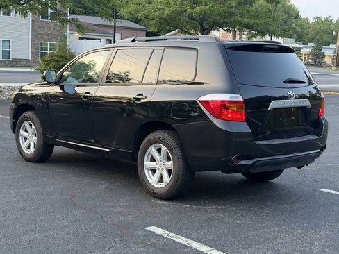 Used 2010 Toyota Highlander 2WD image 5