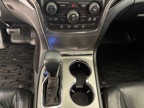 Used 2018 Jeep Grand Cherokee Trailhawk w/ Trailhawk Luxury Group image 21