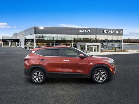 Certified 2021 Kia Seltos SX AWD/4WD image 2