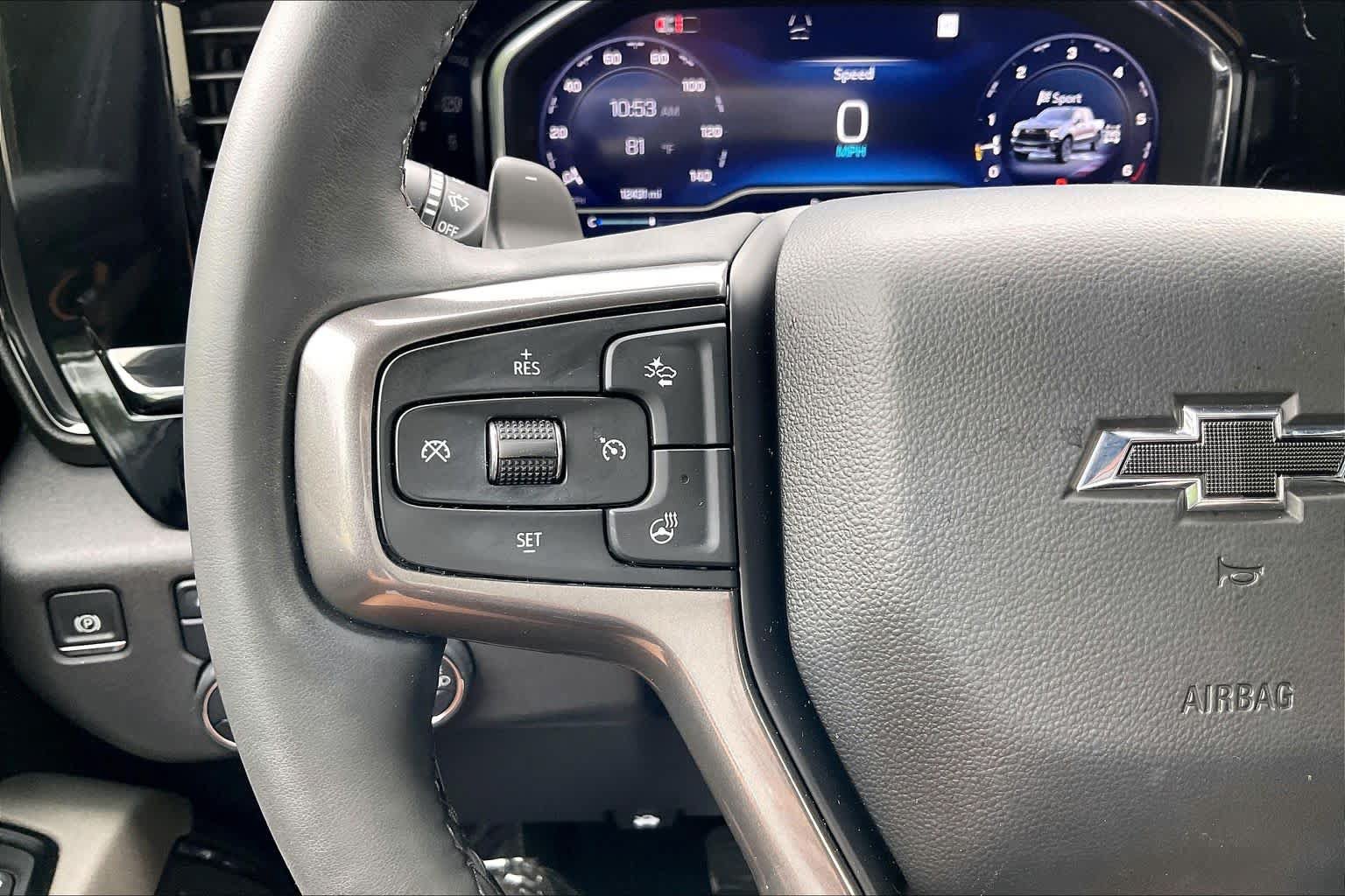 Used 2025 Chevrolet Silverado 1500 ZR2 w/ Technology Package AWD/4WD image 17