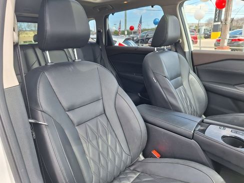 Used 2023 Nissan Rogue Platinum w/ Platinum Premium Package image 28