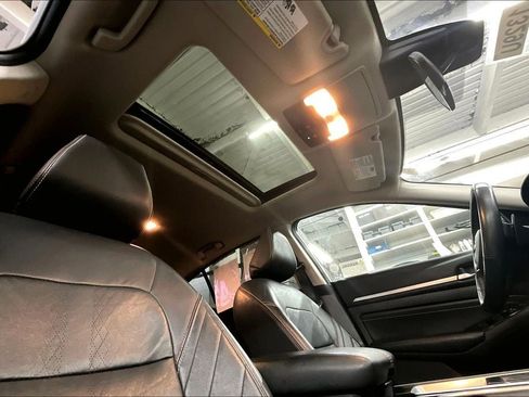 Used 2023 Nissan Altima 2.5 SR w/ SR Premium Package image 25