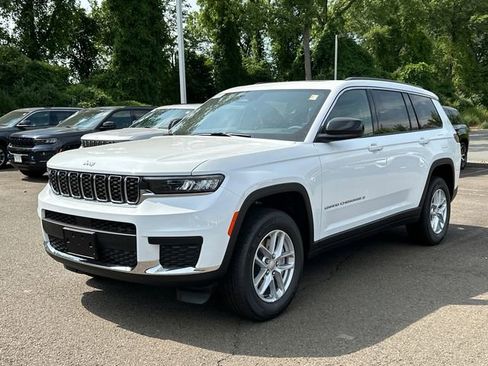 New 2025 Jeep Grand Cherokee L Laredo AWD/4WD image 5