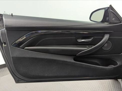 Used 2016 BMW M4 Coupe image 12