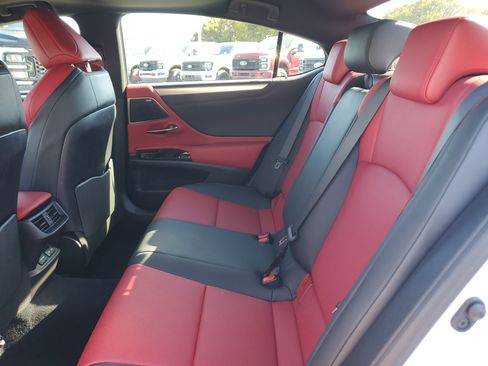 Used 2024 Lexus ES 350 F Sport w/ Accessory Package (Z2) image 14