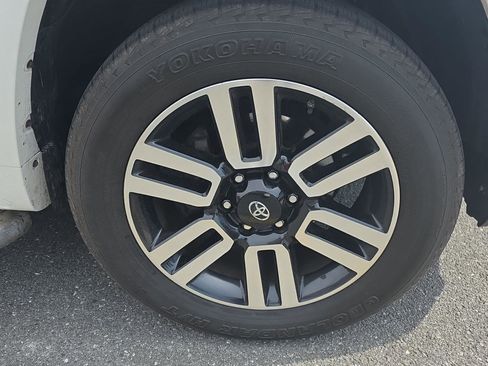 Used 2018 Toyota 4Runner Limited image 4