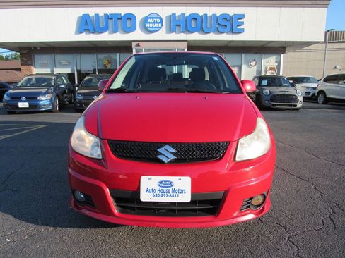 Used 2011 Suzuki SX4 Sportback FWD image 2