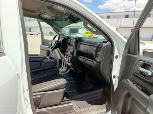 Used 2021 Chevrolet Silverado 2500 W/T w/ WT Convenience Package AWD/4WD image 21