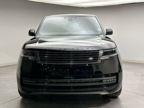 Certified 2025 Land Rover Range Rover SE image 16