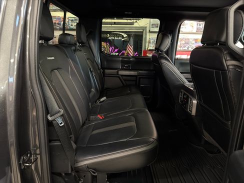 Used 2020 Ford F350 Platinum w/ FX4 Off-Road Package image 22