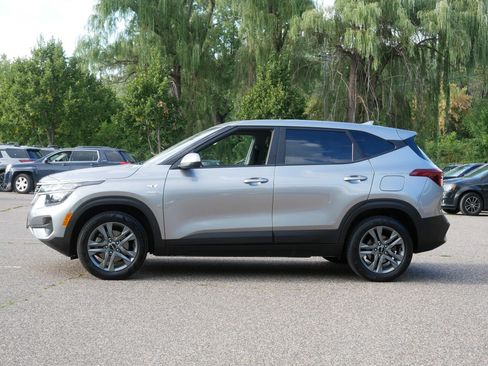 Used 2023 Kia Seltos LX AWD/4WD image 8