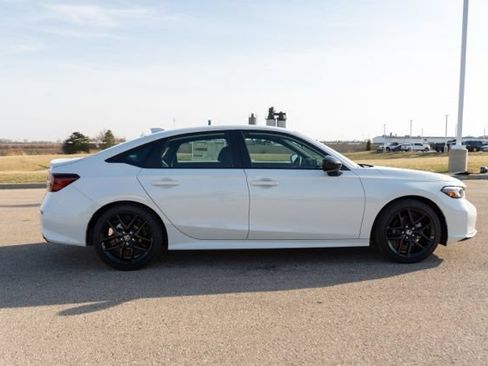 Used 2024 Honda Civic Sport image 8