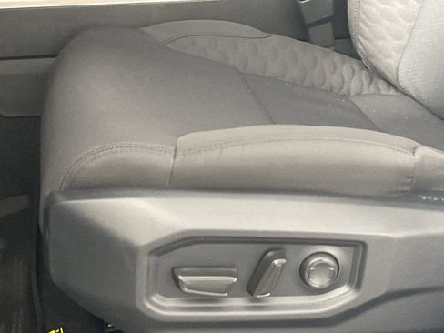 New 2026 Toyota Tundra SR5 AWD/4WD image 18