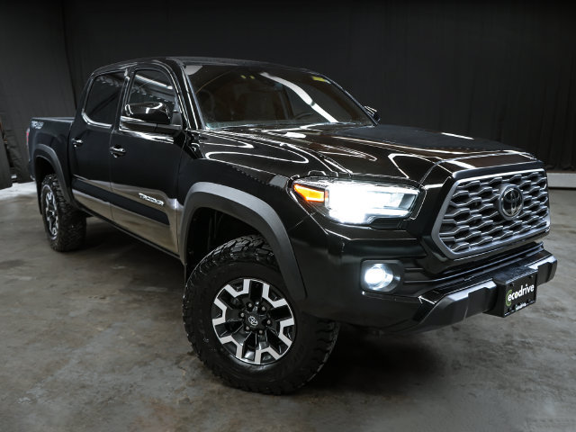 Used 2023 Toyota Tacoma TRD Off-Road AWD/4WD image 3
