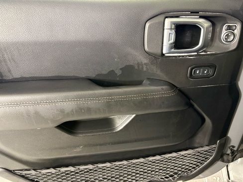 Used 2021 Jeep Wrangler Unlimited Rubicon w/ Trailer Tow Package image 22