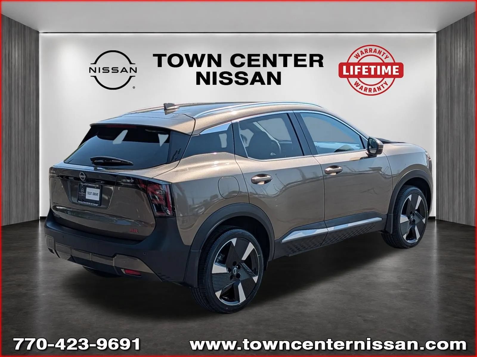 Certified 2025 Nissan Kicks SR FWD image 7