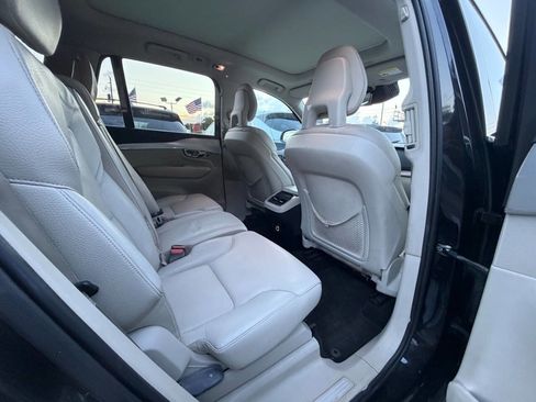 Used 2017 Volvo XC90 T6 Momentum w/ Vision Package AWD/4WD image 18