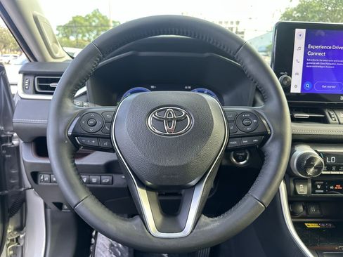 Used 2024 Toyota RAV4 Limited AWD/4WD image 11