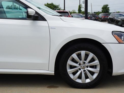 Used 2014 Volkswagen Passat 1.8T Wolfsburg Edition FWD image 9
