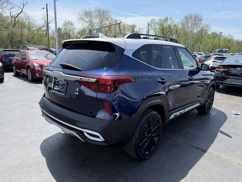 Used 2022 Kia Seltos Nightfall Edition image 8