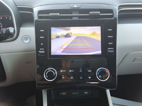 Used 2022 Hyundai Tucson SEL w/ Cargo Package image 17