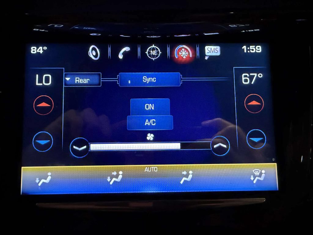 Used 2018 Cadillac Escalade Premium Luxury AWD/4WD image 43