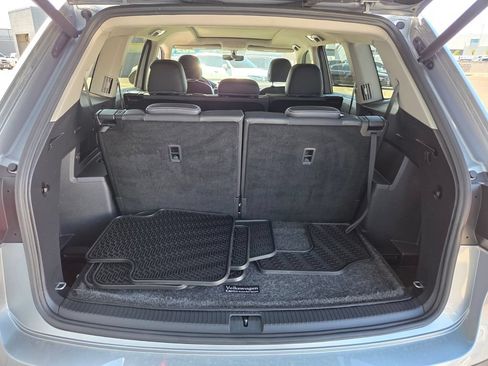Used 2021 Volkswagen Atlas SE w/ Panoramic Sunroof Package FWD image 20