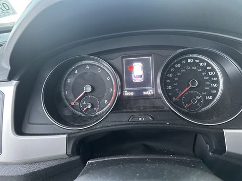 Used 2021 Volkswagen Atlas SE image 9