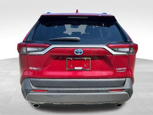 Used 2021 Toyota RAV4 Limited AWD/4WD image 4