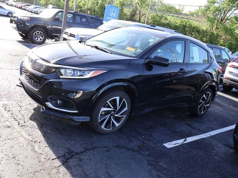 Used 2019 Honda HR-V Sport image 4