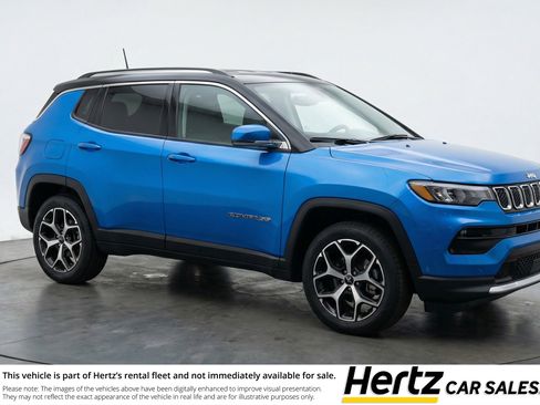 Used 2025 Jeep Compass Limited image 1
