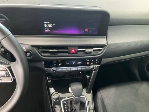 Used 2024 Kia Seltos EX FWD image 13