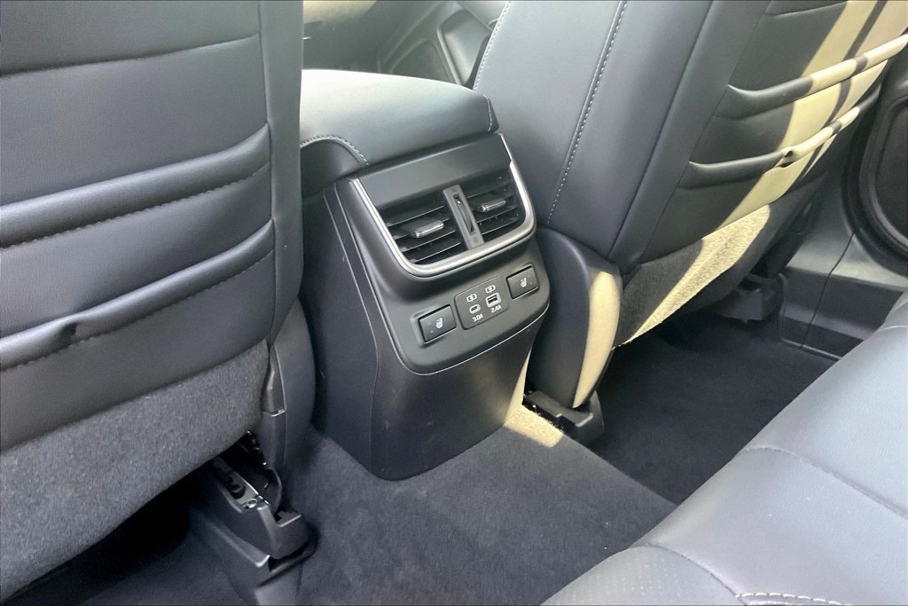 Used 2024 Subaru Outback Touring XT AWD/4WD image 10