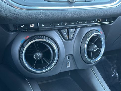 Used 2024 Chevrolet Blazer LT image 19