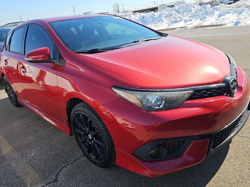 Used 2016 Scion iM image 3