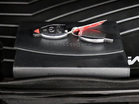 Used 2019 Mercedes-Benz GLC 300 image 41