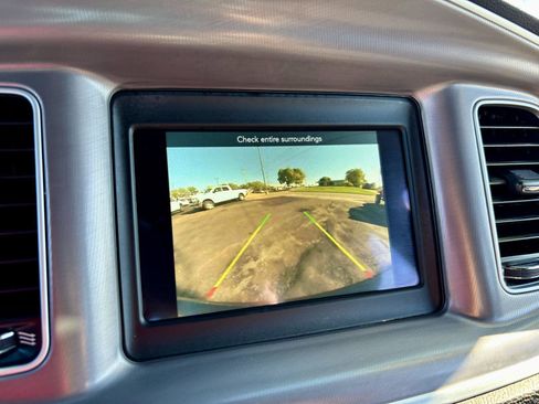 Used 2022 Dodge Charger SXT RWD image 15