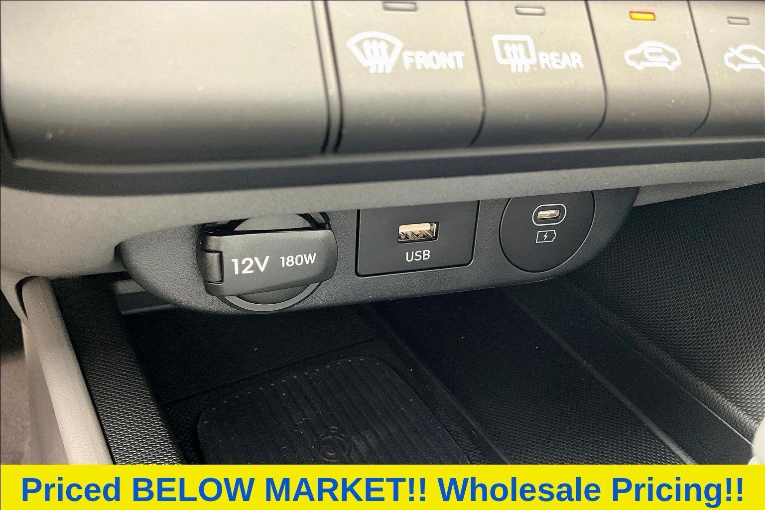 Used 2026 Hyundai Elantra SEL Sport Premium w/ Cargo Package FWD image 16