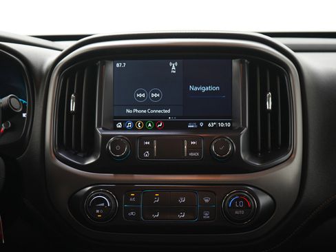Used 2021 GMC Canyon AT4 w/ Driver Alert Package AWD/4WD image 15