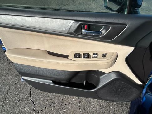 Used 2017 Subaru Legacy 2.5i Premium image 15