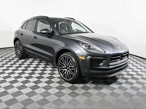 Certified 2026 Porsche Macan AWD/4WD image 28