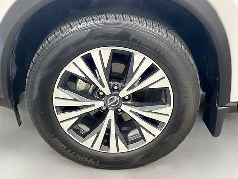 Used 2023 Nissan Rogue SV AWD/4WD image 27