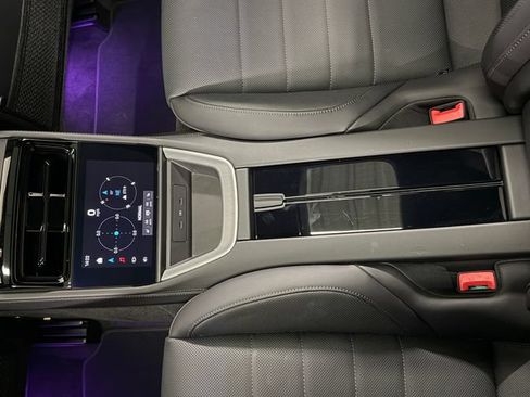 Certified 2025 Porsche Panamera GTS AWD/4WD image 35