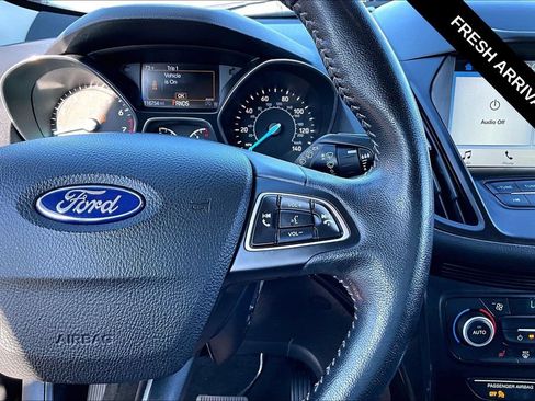 Used 2019 Ford Escape SE FWD image 14