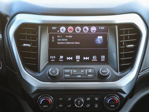 Used 2019 GMC Acadia SLT image 14