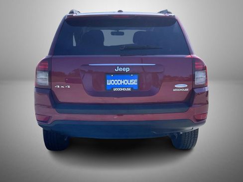 Used 2017 Jeep Compass Latitude AWD/4WD image 6