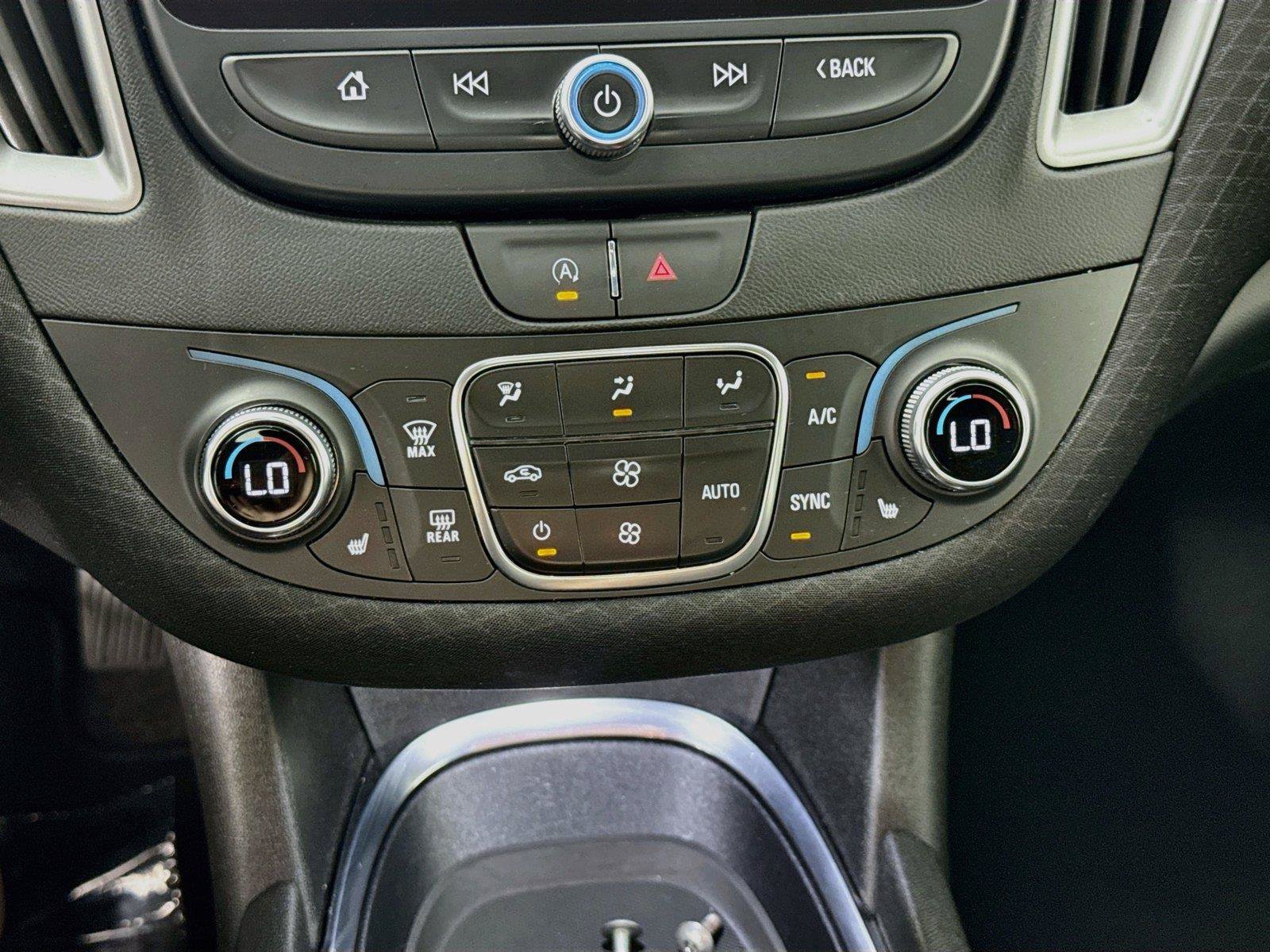 Used 2025 Chevrolet Malibu LT FWD image 19