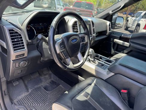 Used 2016 Ford F150 Platinum w/ Equipment Group 701A Luxury AWD/4WD image 13